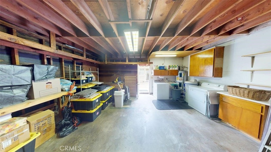 11043 Sherman Way Property Photo 23