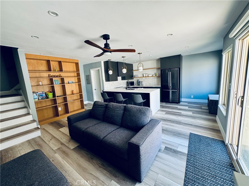 711 Pacific Coast 206 Property Photo 3