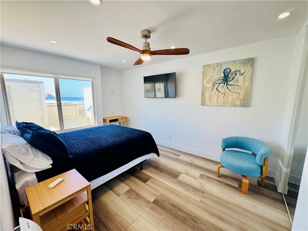 711 Pacific Coast 206 Property Photo 17