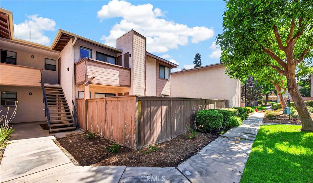 1315 Massachusetts Property Photo 2