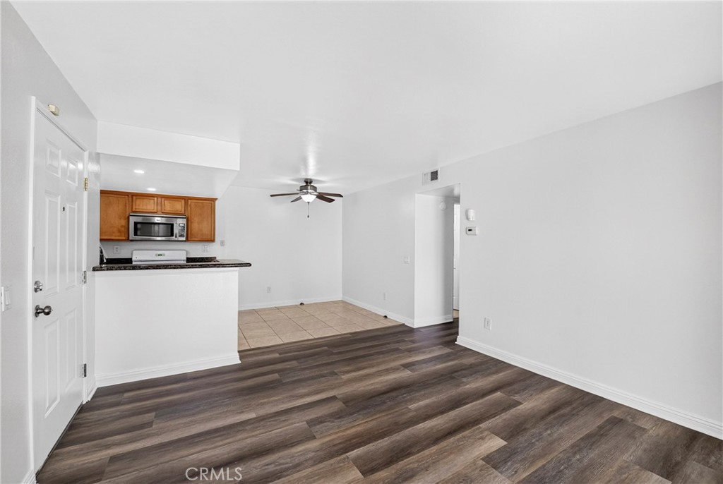 1315 Massachusetts Property Photo 7