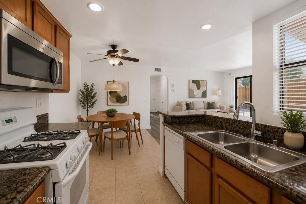 1315 Massachusetts Property Photo 11