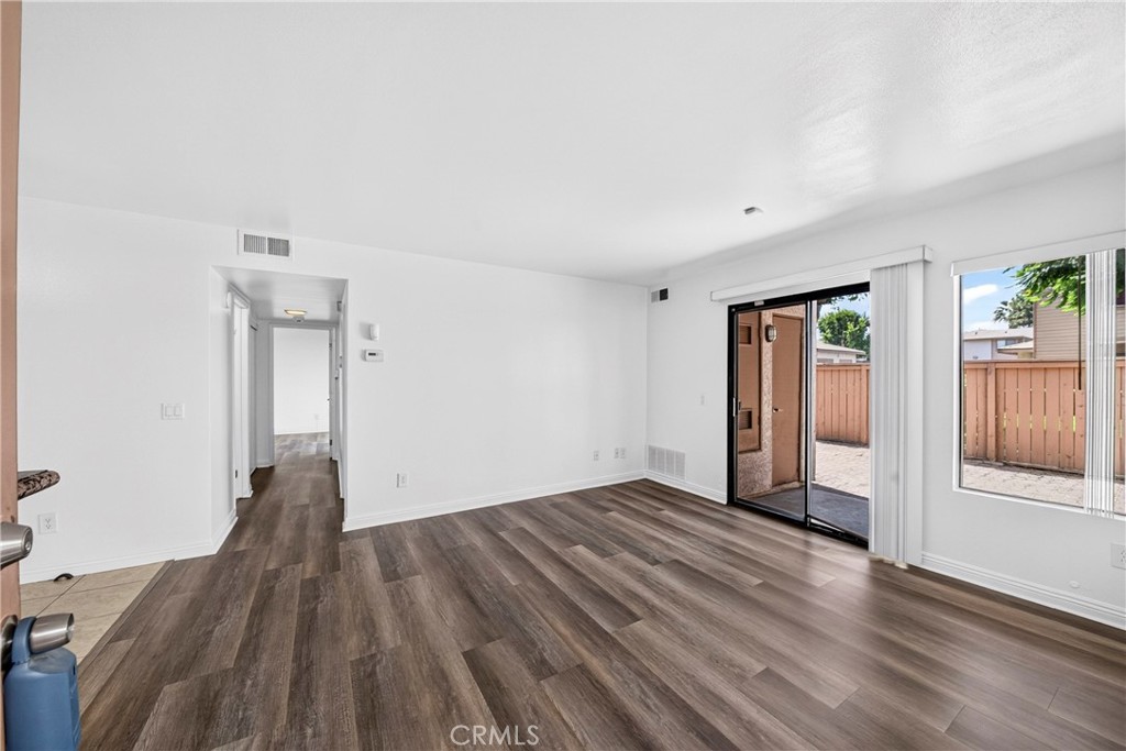1315 Massachusetts Property Photo 14
