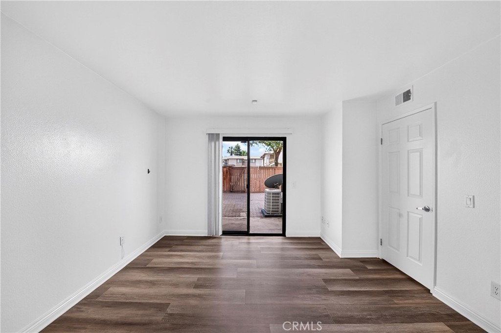 1315 Massachusetts Property Photo 22