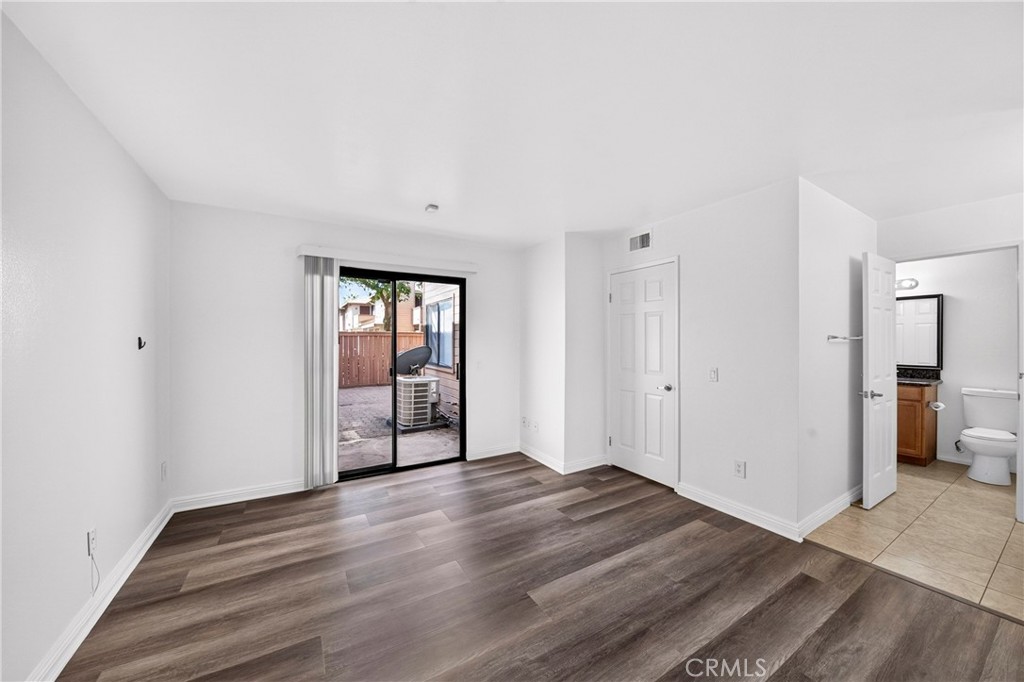 1315 Massachusetts Property Photo 23