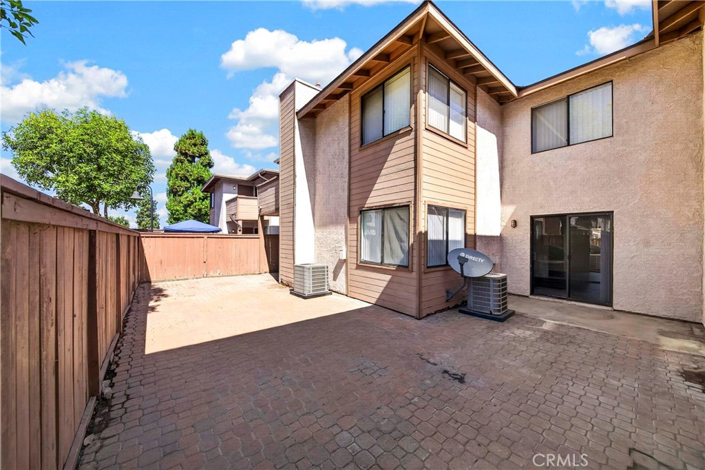1315 Massachusetts Property Photo 29