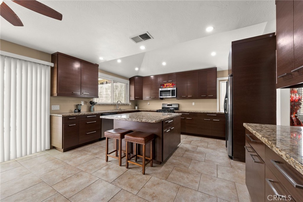 6760 Amberwood Property Photo 9
