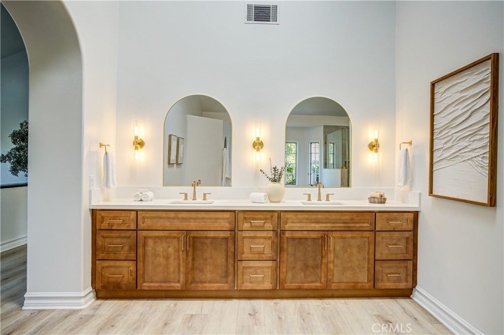 27612 Fargo Property Photo 15