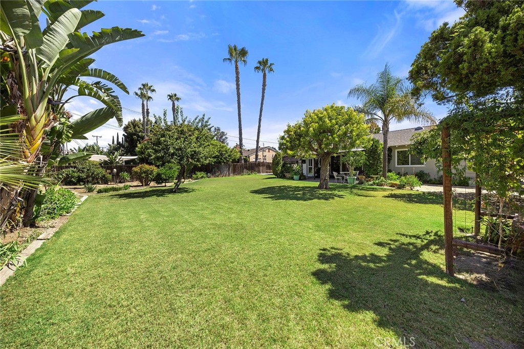 12811 Malena Property Photo 1