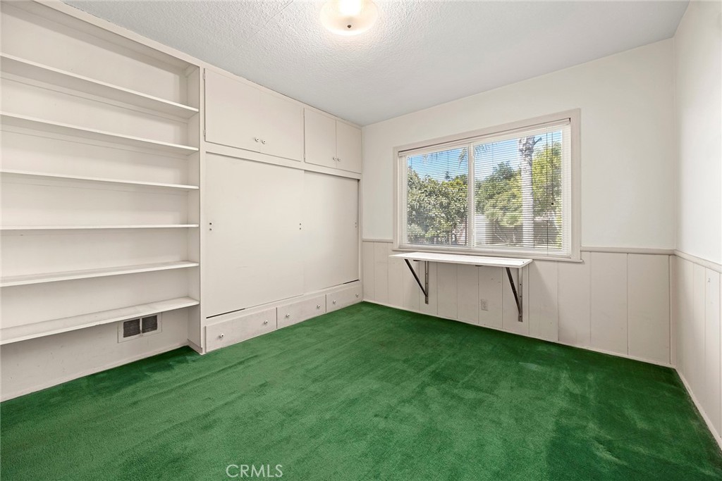 12811 Malena Property Photo 25