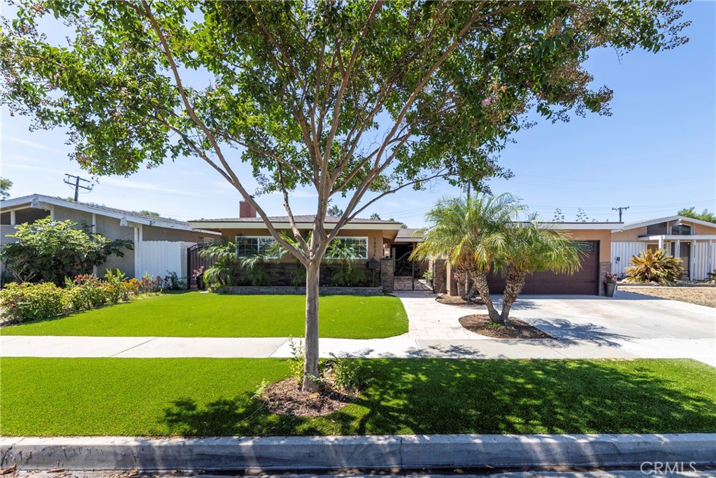 14934 Valeda Property Photo 1