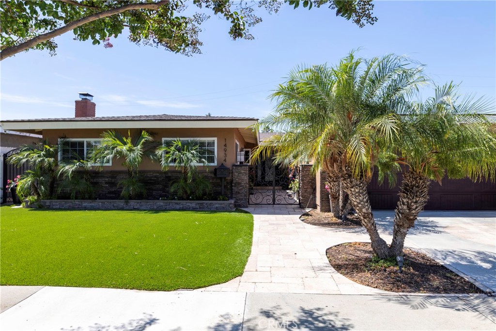 14934 Valeda Property Photo 2