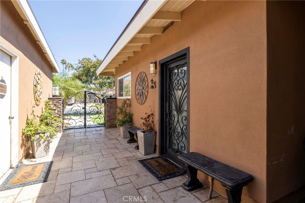 14934 Valeda Property Photo 10