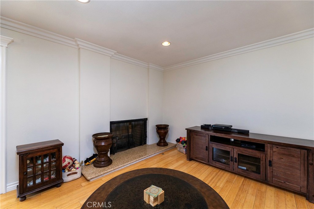 14934 Valeda Property Photo 16