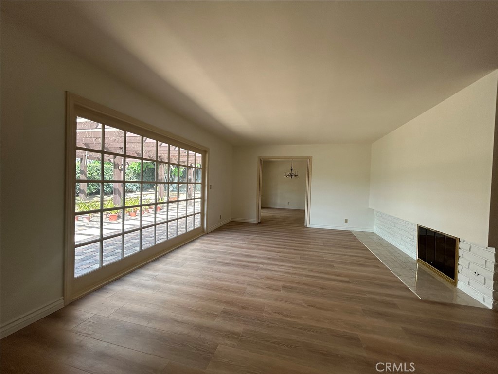 19341 Willowbrook Property Photo 8