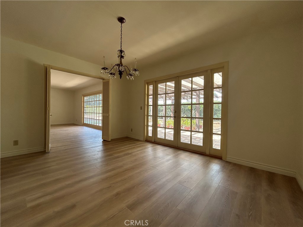 19341 Willowbrook Property Photo 11