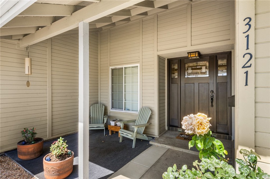 3121 N Hearthside Property Photo 5
