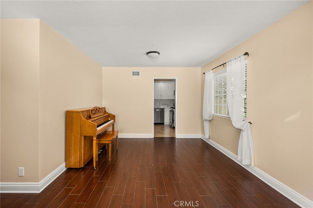 3121 N Hearthside Property Photo 11