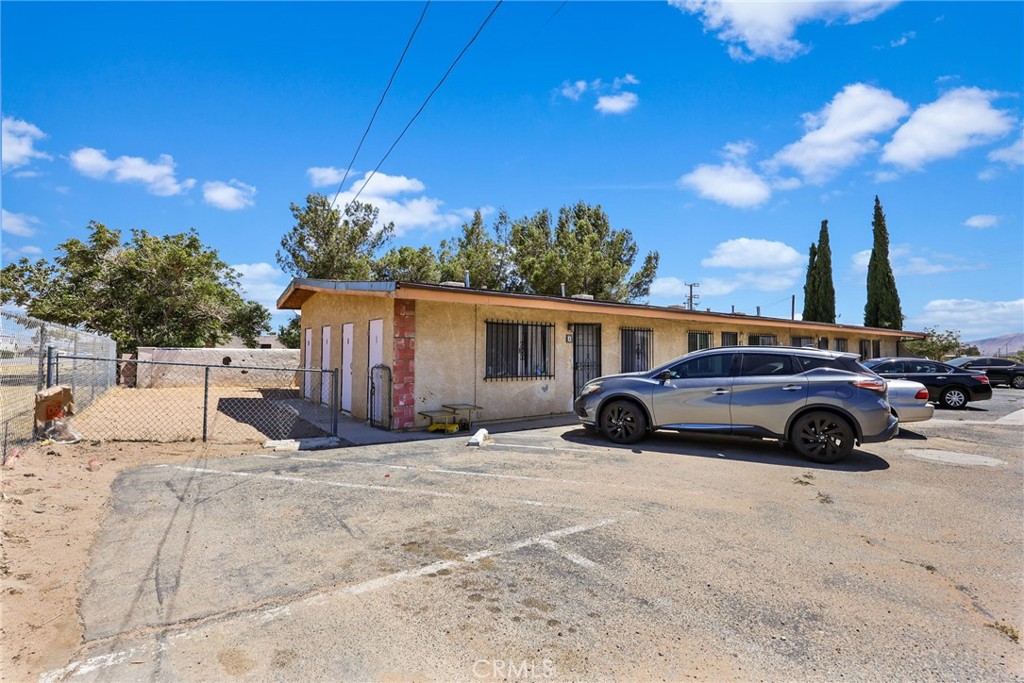 9140 E Property Photo 5