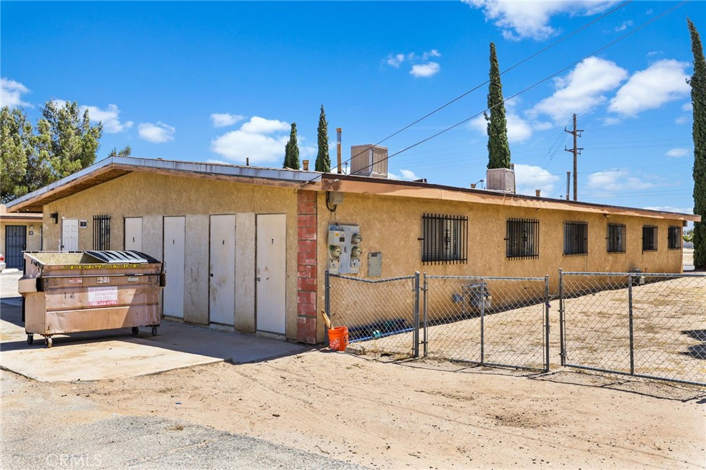 9140 E Property Photo 8