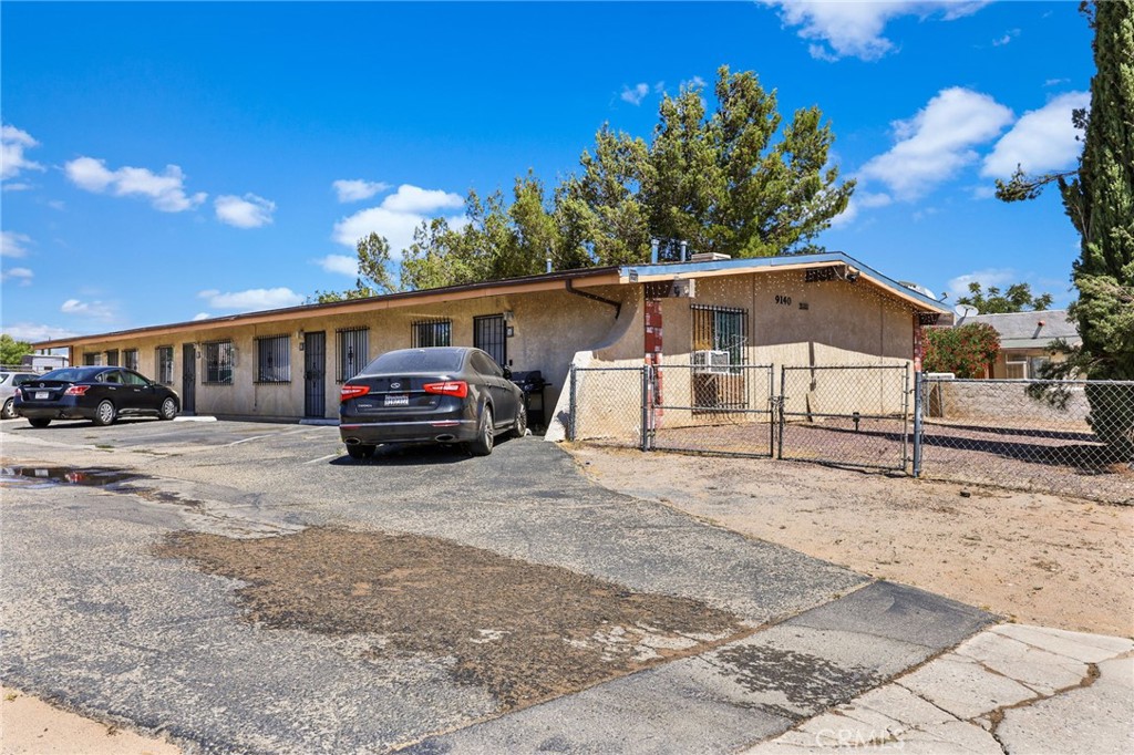 9140 E Property Photo 11