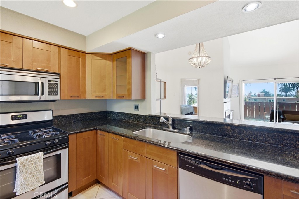 384 Redondo 401 Property Photo 15