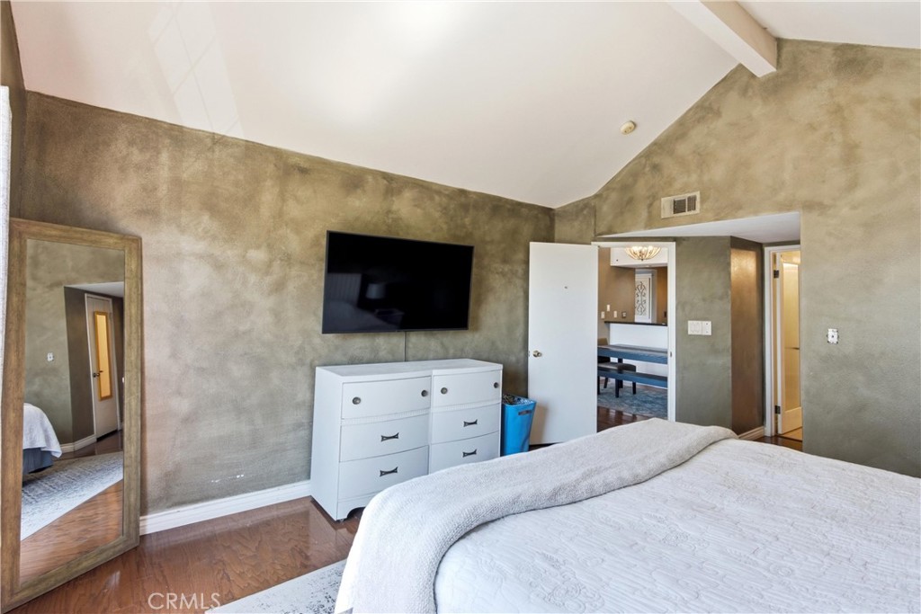 384 Redondo 401 Property Photo 19