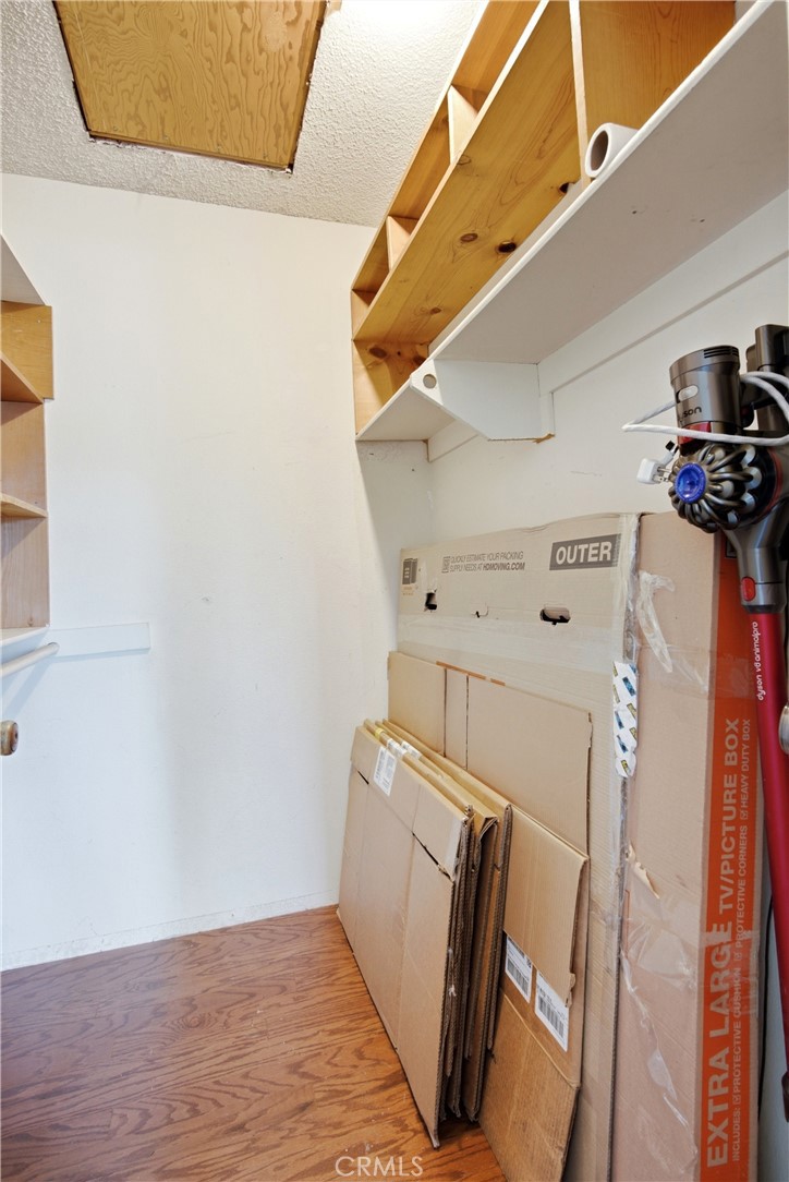 384 Redondo 401 Property Photo 25