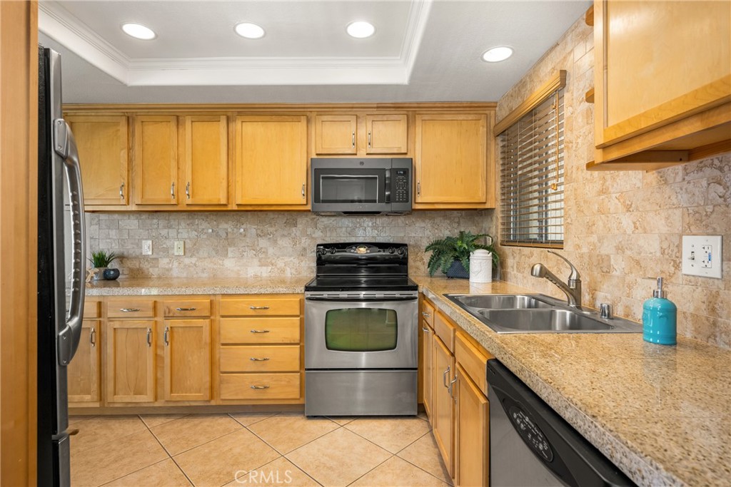 2286 Via Puerta A Property Photo 17