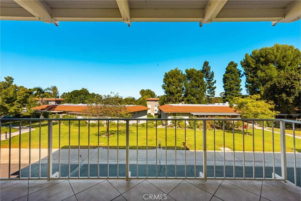 2286 Via Puerta A Property Photo 19