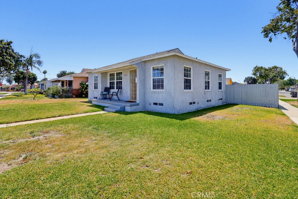 3425 Gale Property Photo 5