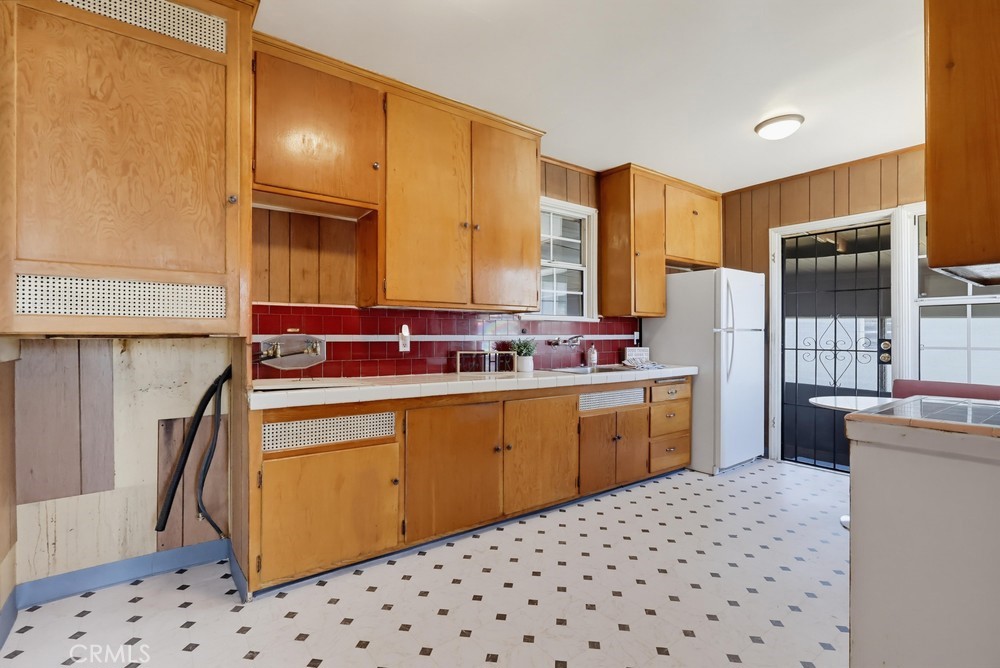 3425 Gale Property Photo 18