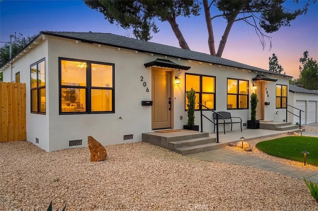 206 Olive Property Photo 1