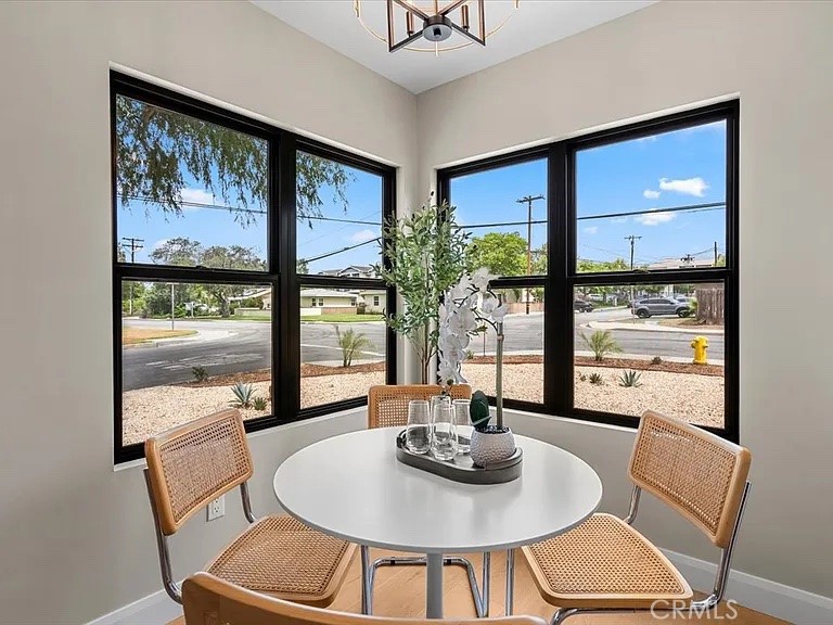 206 Olive Property Photo 5