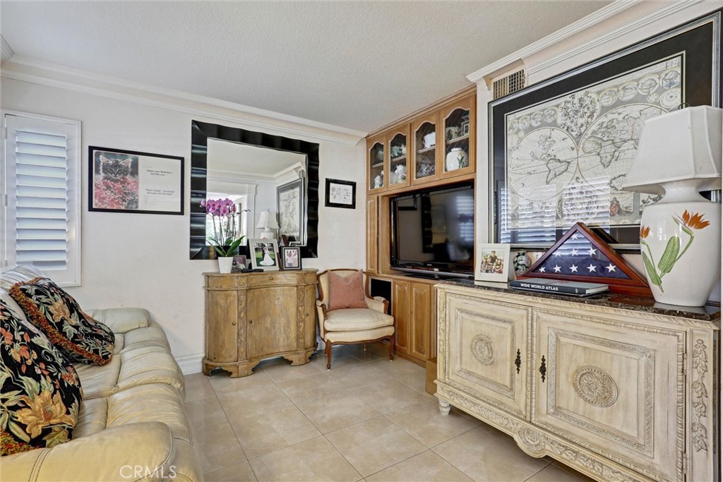 27451 Embassy Way Property Photo 10