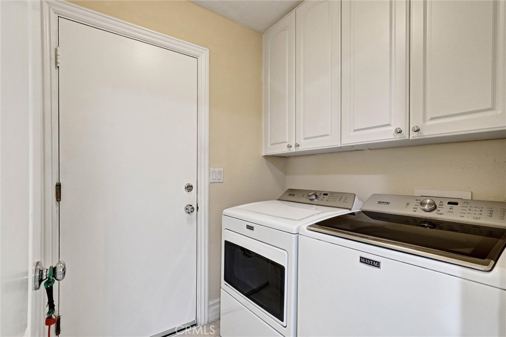 27451 Embassy Way Property Photo 18