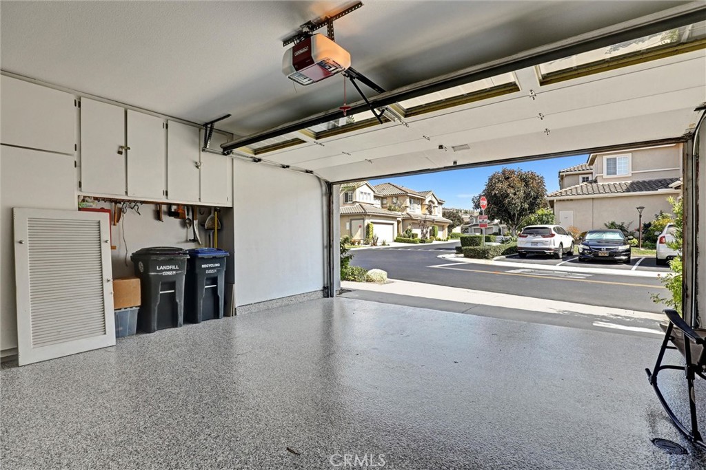 27451 Embassy Way Property Photo 32
