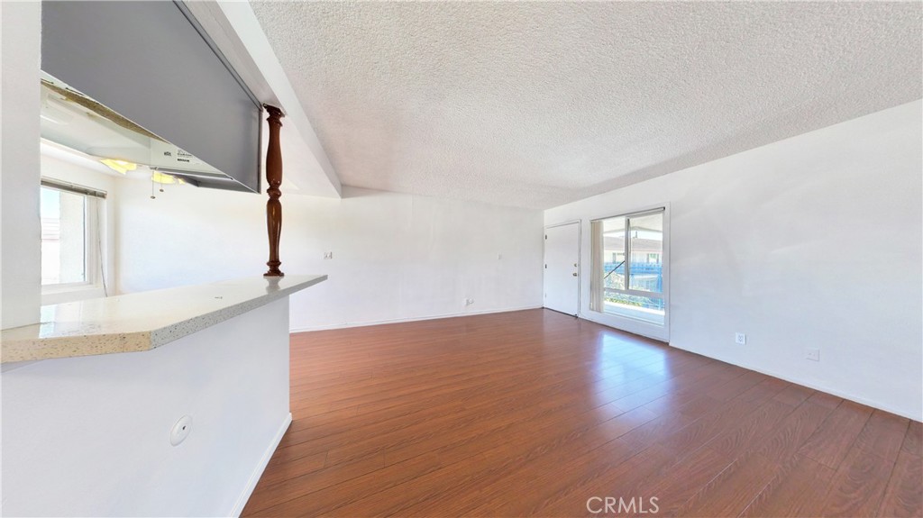 1208 S Marengo Ave Apt Q Property Photo 13
