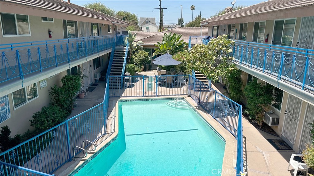 1208 S Marengo Ave Apt Q Property Photo 16