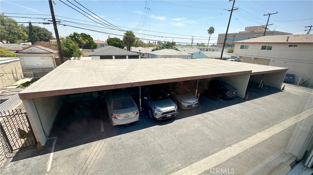 1208 S Marengo Ave Apt Q Property Photo 17