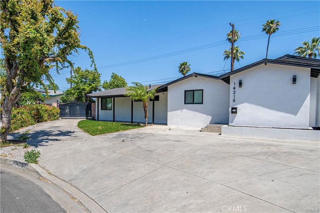 14215 Ragus Street Property Photo 4