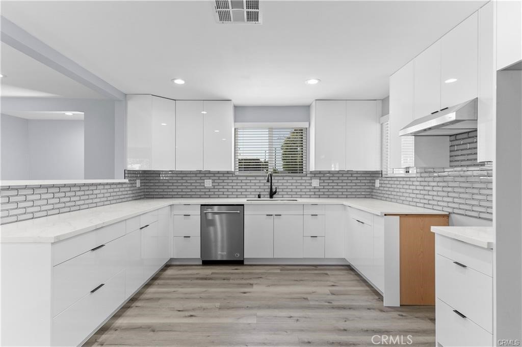 14215 Ragus Street Property Photo 8