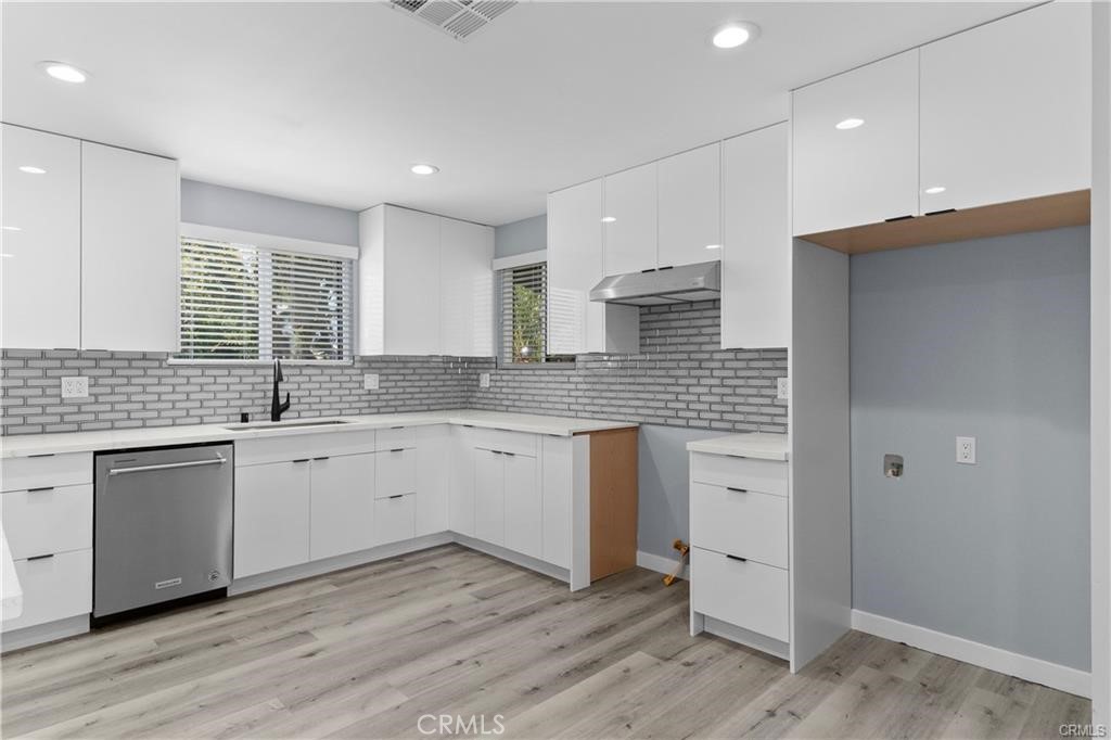 14215 Ragus Street Property Photo 10