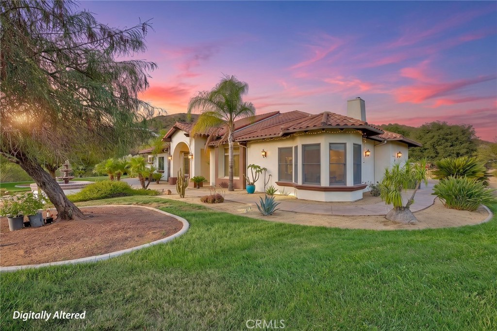 21977 Paseo Chico Property Photo 2
