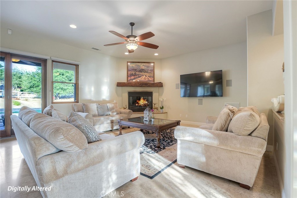 21977 Paseo Chico Property Photo 8