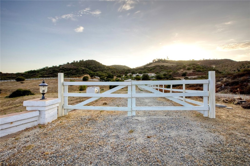 21977 Paseo Chico Property Photo 36