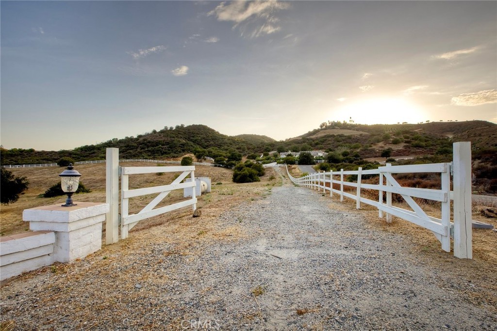 21977 Paseo Chico Property Photo 37