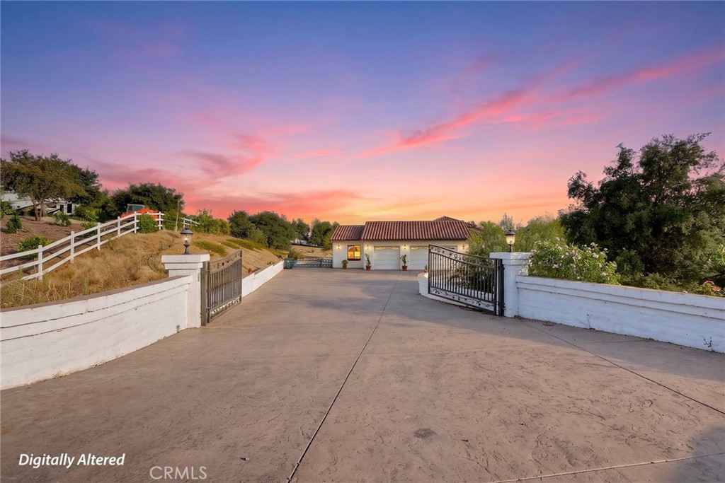 21977 Paseo Chico Property Photo 45