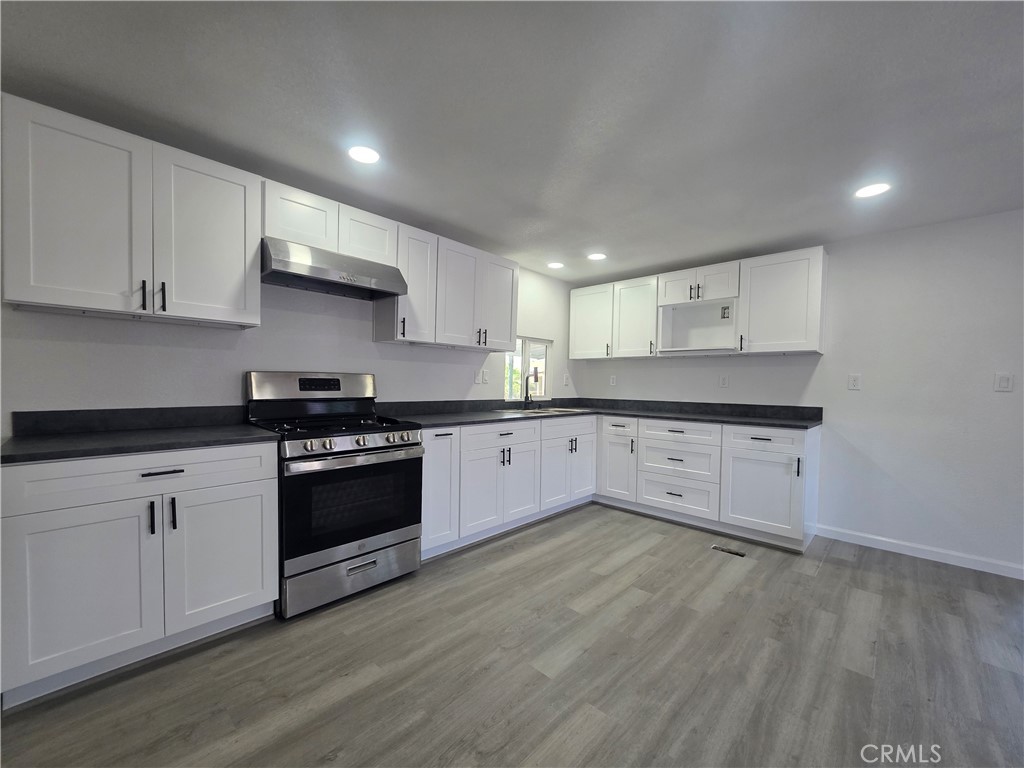 350 San Jacinto Avenue 198 Property Photo 15
