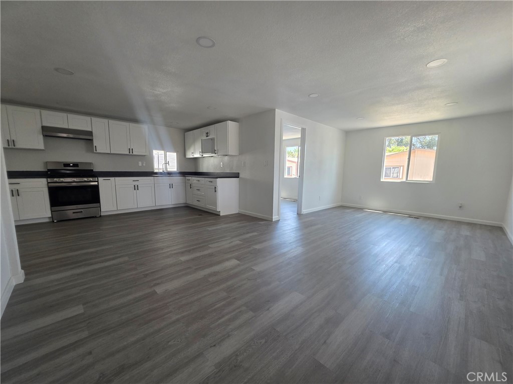 350 San Jacinto Avenue 198 Property Photo 18
